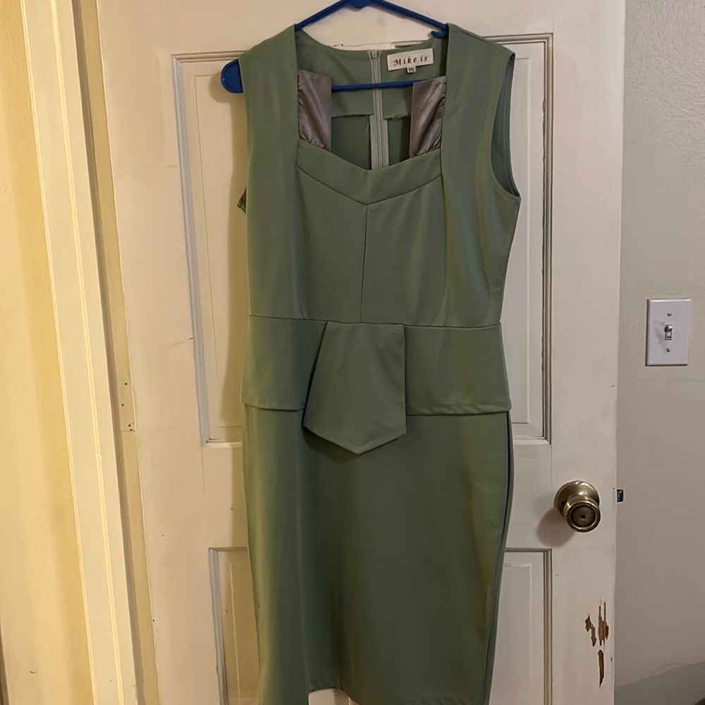 Mike Is Dress